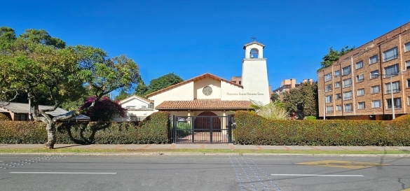 Fachada Parroquia Santo Domingo Savio